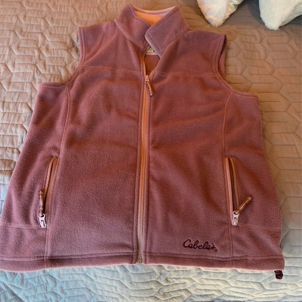 Cabela’s fleece vest with pockets